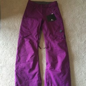 New DC girls XL purple Ace K Snowpants
